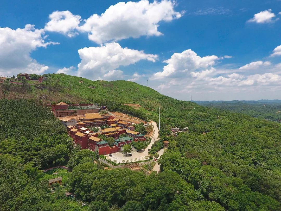 株洲九郎山森林防火監(jiān)控系統(tǒng),6臺云臺攝像機(jī)24小時360度全天候監(jiān)控