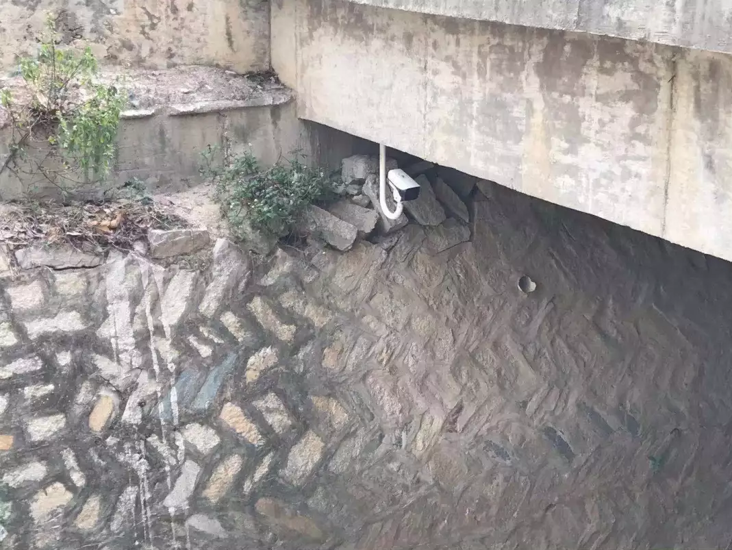 強化轄區(qū)流域環(huán)境整治，河道監(jiān)控“上崗” 24小時“緊盯”河道流域環(huán)境