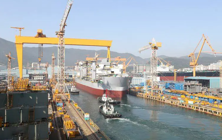 海域碼頭、散貨船跟蹤監(jiān)測攝像頭起到的作用