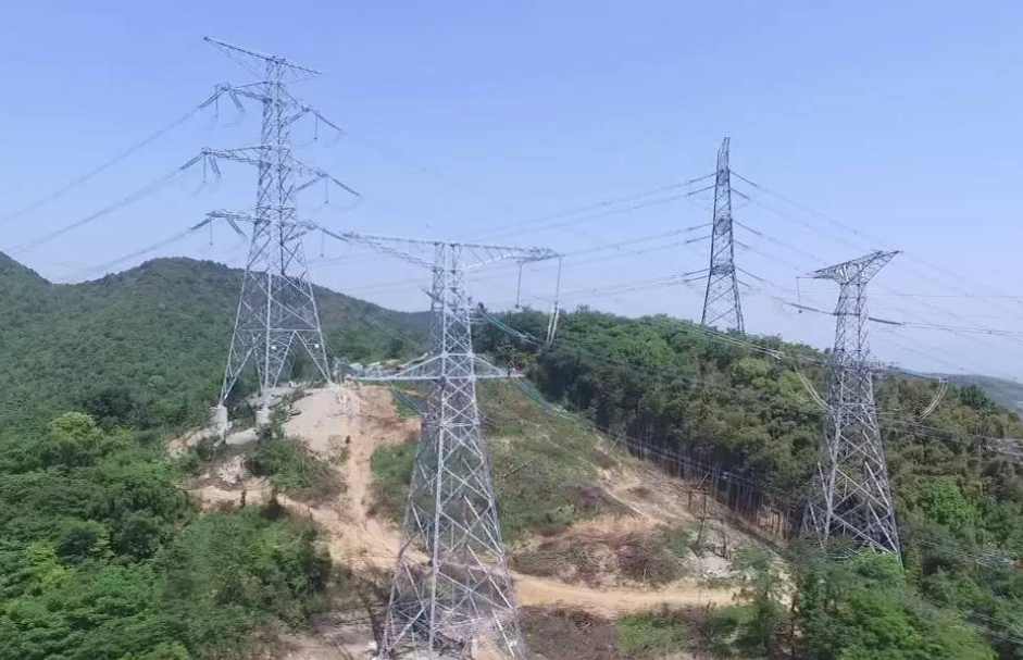超高壓輸電線路、電力傳輸線路為什么需要在鐵塔周邊安裝防火監(jiān)測系統(tǒng)？