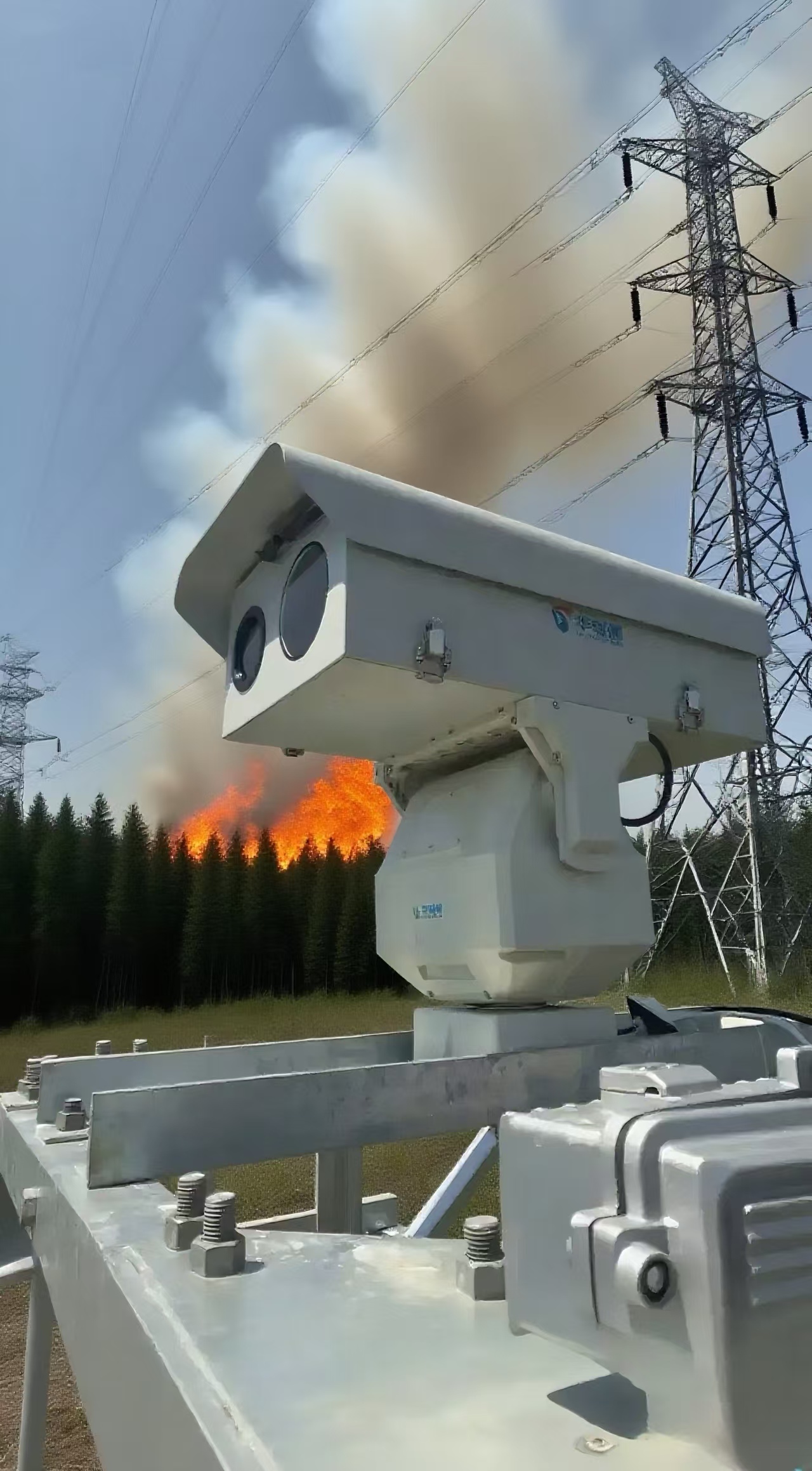 云貴川林區(qū)如何防控森林火災(zāi)？雙光譜攝像機(jī)3公里全天候監(jiān)控，GIS精準(zhǔn)定位來助力！